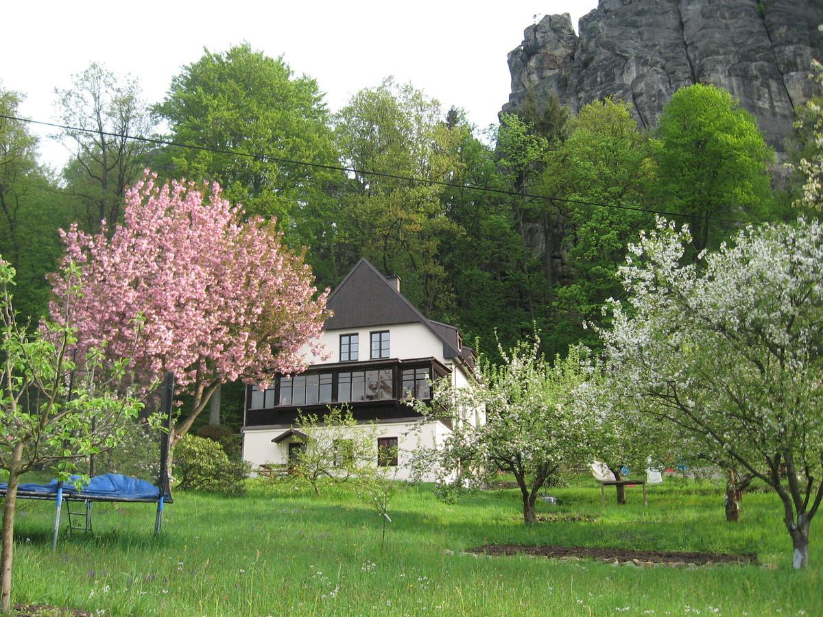 Apartment Panteon Basecamp Mala Skala Exterior photo